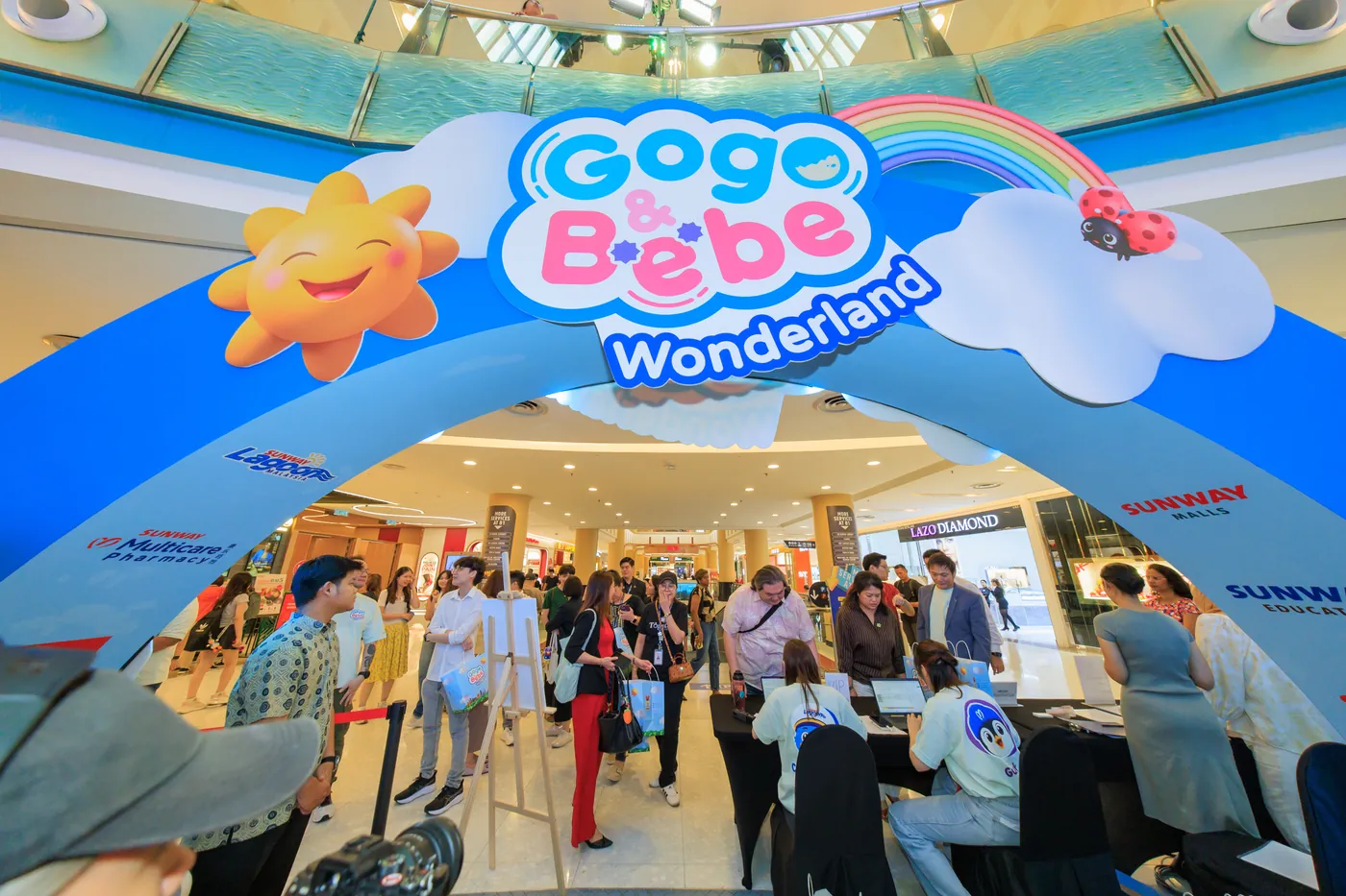 Gogo & Bebe Wonderland event photo 12