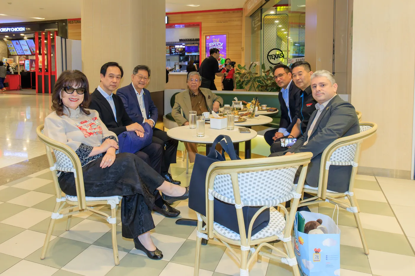 Gogo & Bebe Wonderland event photo 13